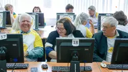 Пожилых людей из Новоалександровского округа обучают компьютерной грамотности 