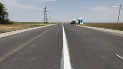 В Новоалександровском округе межпоселковую дорогу обновили на 70 процентов