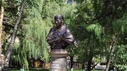 В Ставрополе установили памятный бюст поэту Валентине Слядневой