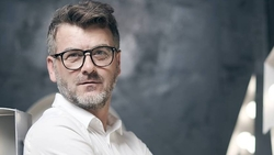 Политолог назвал объективными данные опроса ВЦИОМ по временным переселенцам и ДНР и ЛНР